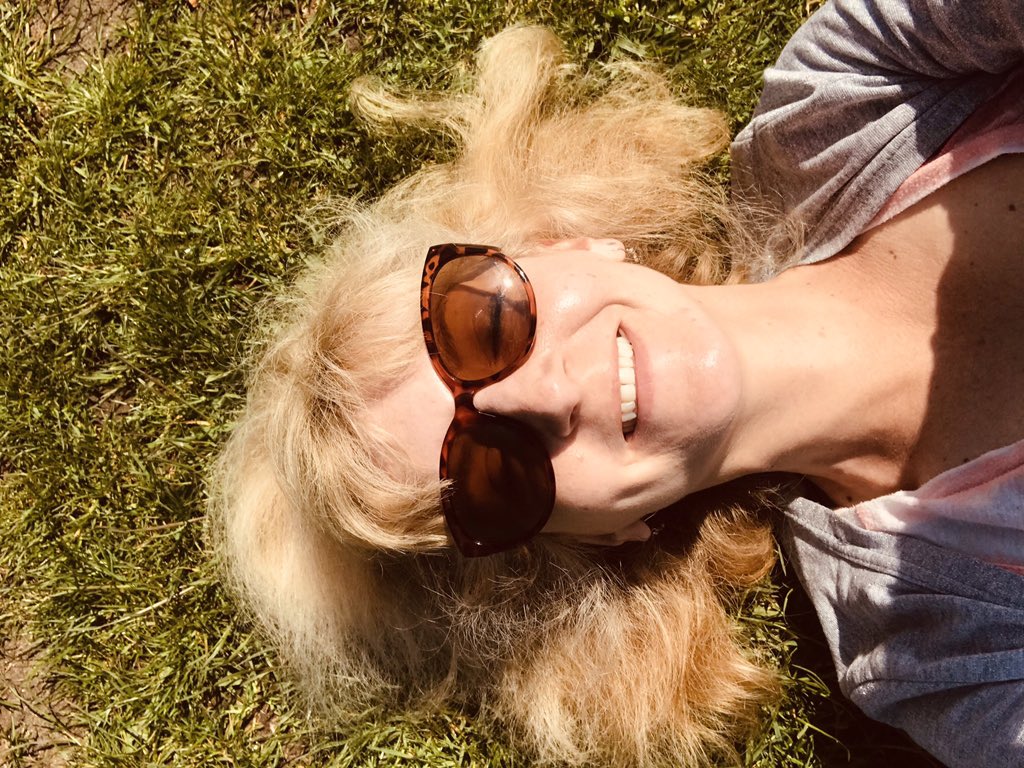 comedyloulou's tweet photo. Husband &amp; I went 4 a stroll &amp; then I nestled in2 the grass &amp; did a bit of sun worshiping ☀️ #bankholidaymonday #bankholiday #mondaysun #sunningitup☀️ #sunbathıng #modelinginthesun #lovemodeling #poser #infrontofthecamera #sunbathingtime #themodelinme #lovethesun #sunshine🌞 ☀️🧚 https://t.co/56sYV0X5Jv