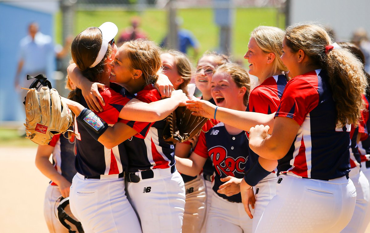 CLowndesphoto's tweet photo. Rockcastle County Softball upsets Pulaski County 4-0 to take the 47th District Title. @12thSports @12thSports https://t.co/8zF8ADxWYS