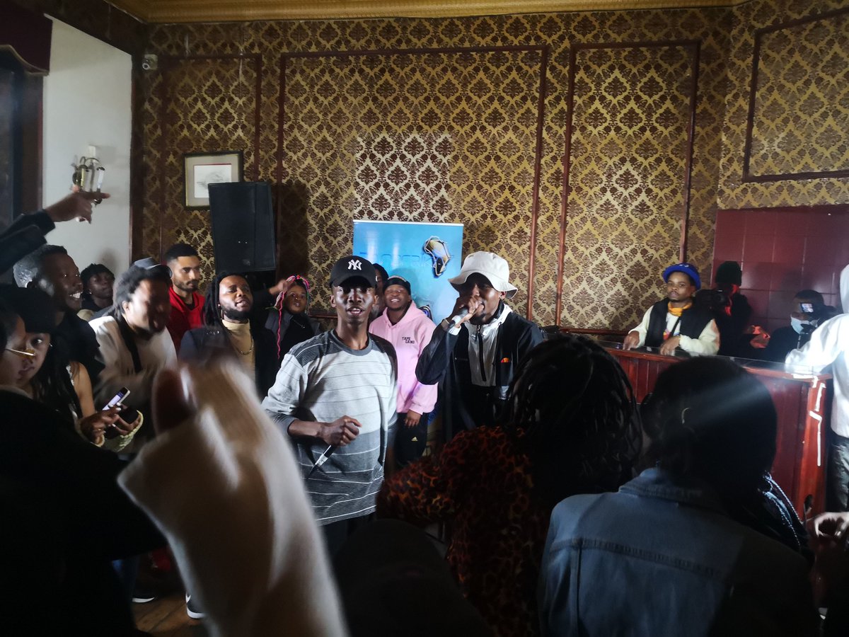 thobakgalenels's tweet photo. @NDBZMND @OnSessionLive @PhilaBoi_K @OnSessionLive #Bloom #Southsideπ₯. https://t.co/YMef8YeuIf