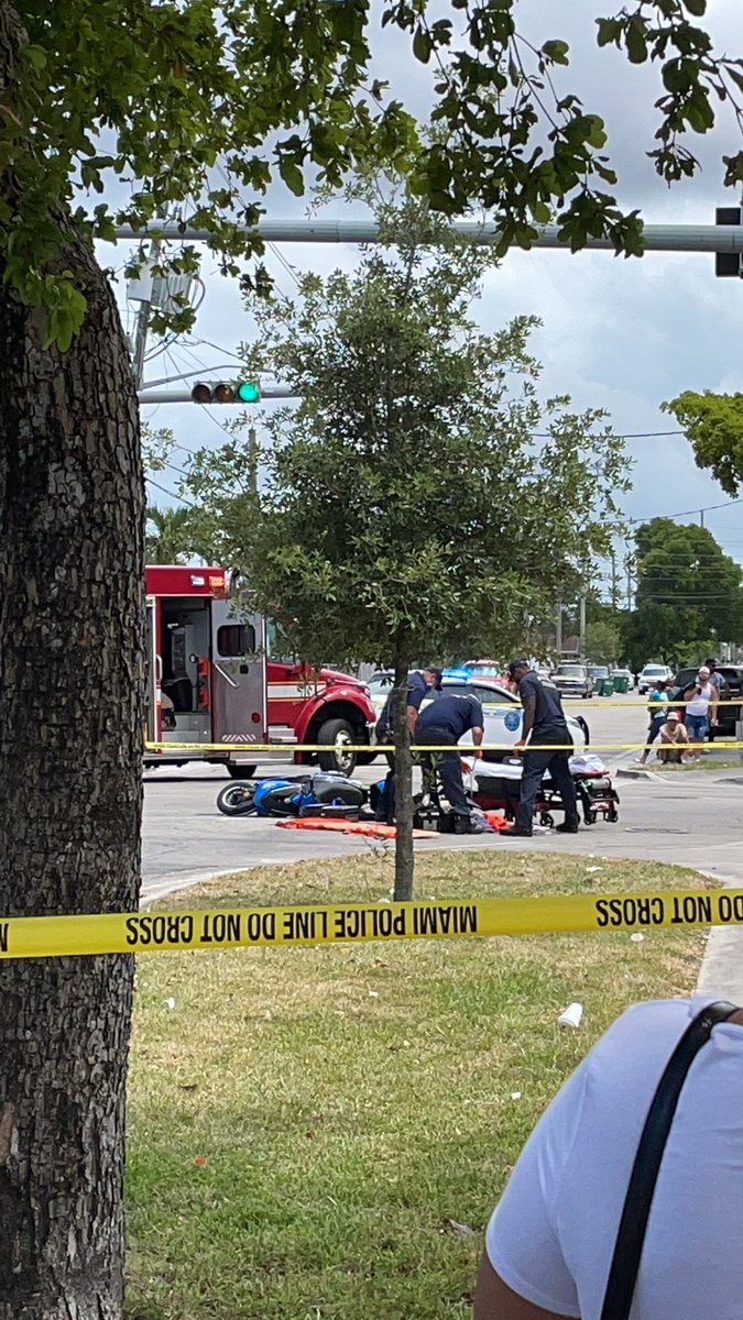 Neighbors_MP's tweet photo. Sadly a person was just struck and did not survive in our neighborhood at the intersection of NW 28 St and NW 23 Ave.   This is a high problem area and it desperately needs attention!!!@CityofMiamiGov @MiamiPD https://t.co/N9aUJFRI65