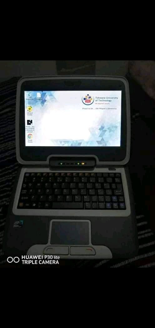 Diegracious's tweet photo. When NSFAS promises you a laptop 😂😂😂 https://t.co/u2aSk8TjwS