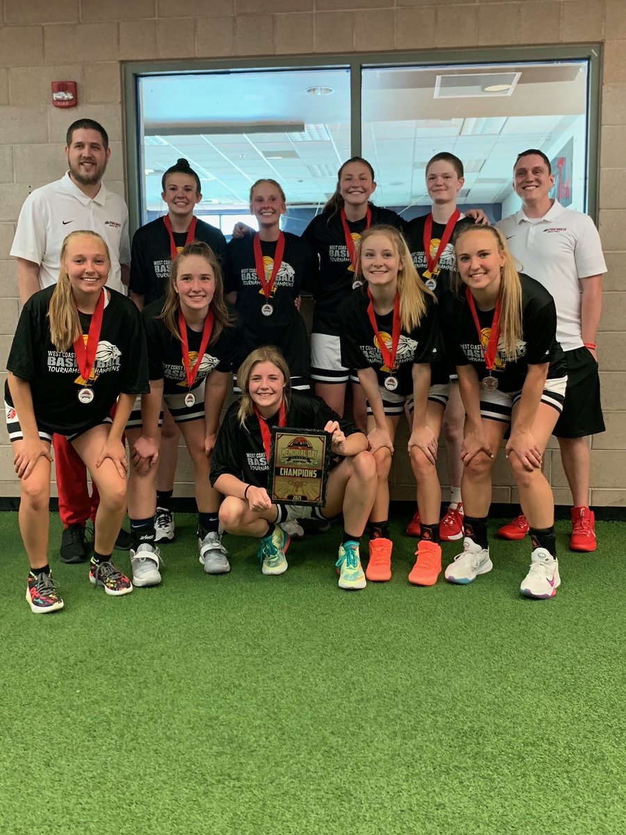 Our U16 Nike Girls Bimler won the championship in the Las Vegas Memorial Day Classic! Great work team! #wearepremier2021