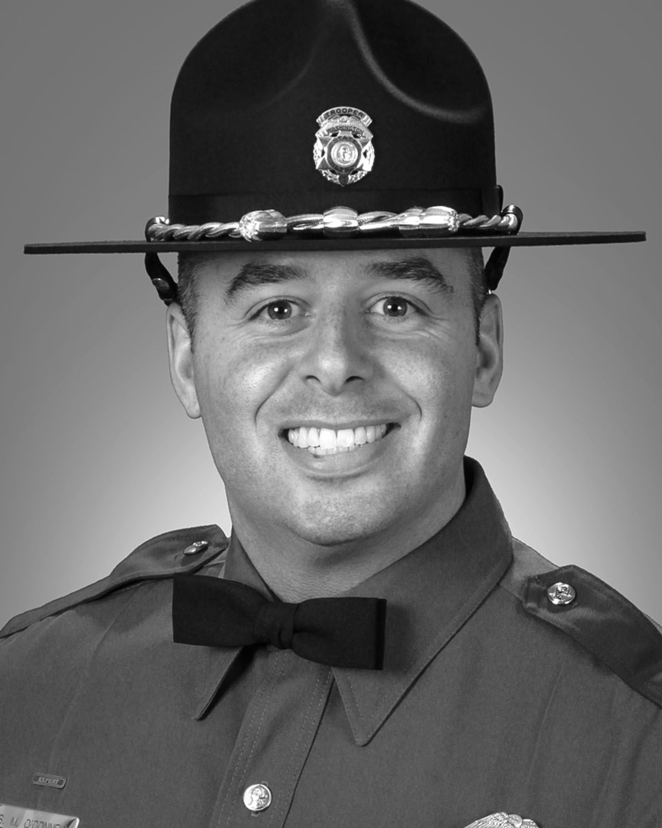 wastatepatrol's tweet photo. During our 100th year, we're celebrating our fallen officers. Washington State Patrol Trooper Sean M. O’Connell Jr. was the 28th fallen officer in the history of the WSP. 

Click the link to read more about Trooper O’Connell's life: https://t.co/mLzcjnwBSA

#GoneButNeverForgotten https://t.co/EJv4iJFIBz