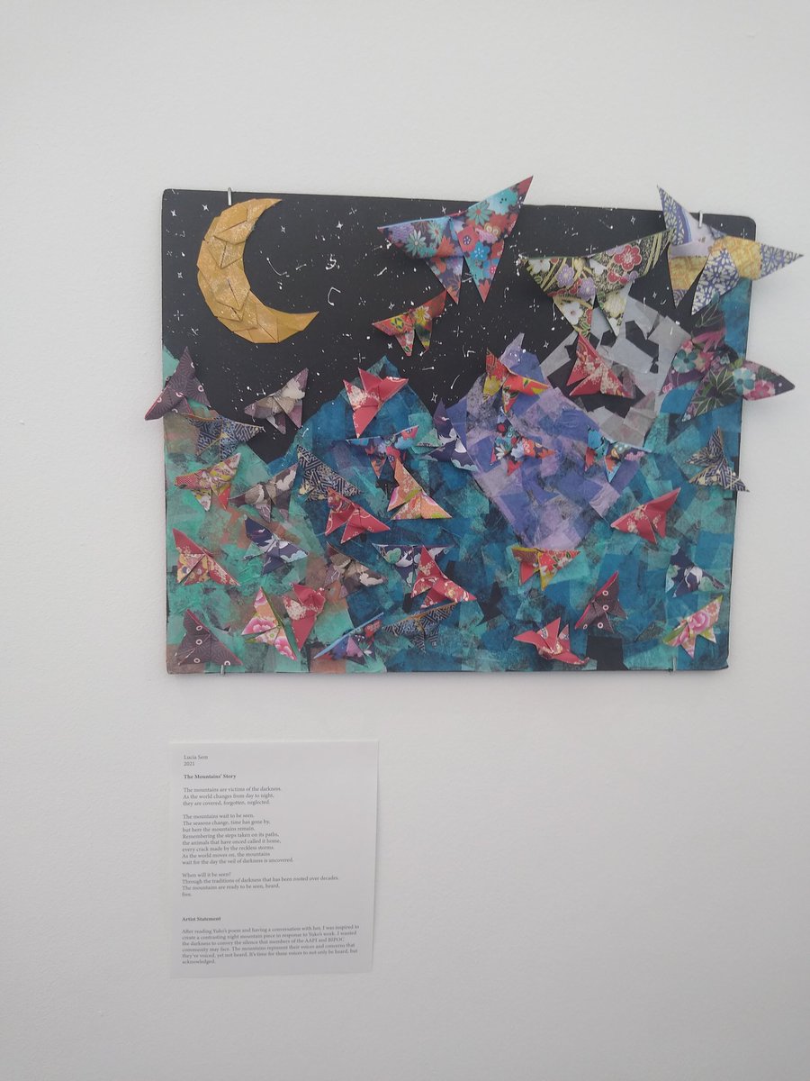 angiemejiaprof's tweet photo. Thank you to @UMRochester Chancellor Carroll for attending and engaging with the Counterspaces exhibit at the @rochartcenter. Two of the artists and UMR students, Melody Yang and Lucia Sem, facilitated the tour for the Chancellor. #artsbased #research https://t.co/1jBuuQVGwZ