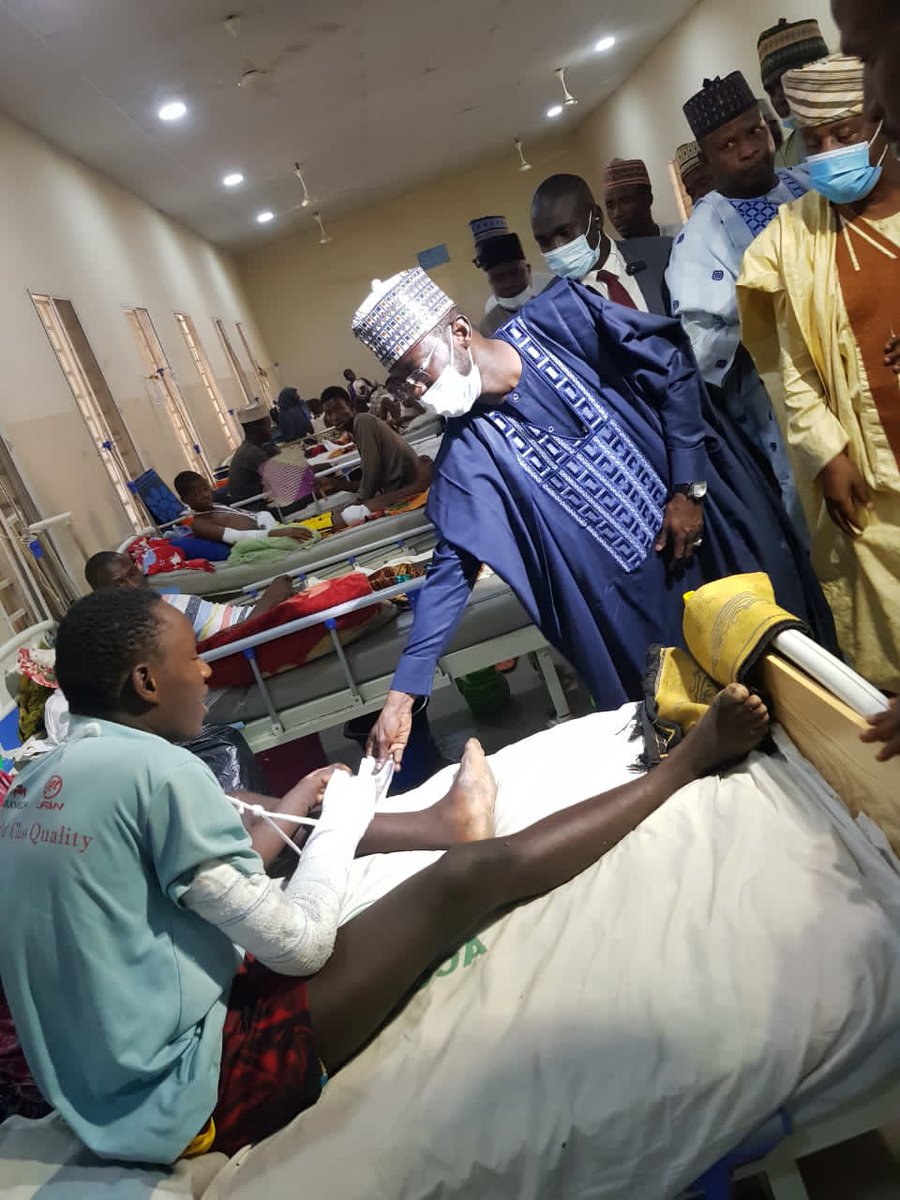 Hon member representing kano municipal <a href="/Shaabansharada/">Dr. Sha'aban Ibrahim Sharada, OON.</a>  today visited victims of fire out break at muratala Muhammad hospital kano state.so as to see their current health conditions and help them.
May Allah be with you