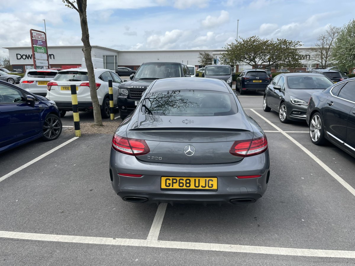 MattV78's tweet photo. @theseoldcars Unfortunately it seems to be a common problem. This was in Boston the other day https://t.co/aJnf5dQcbn