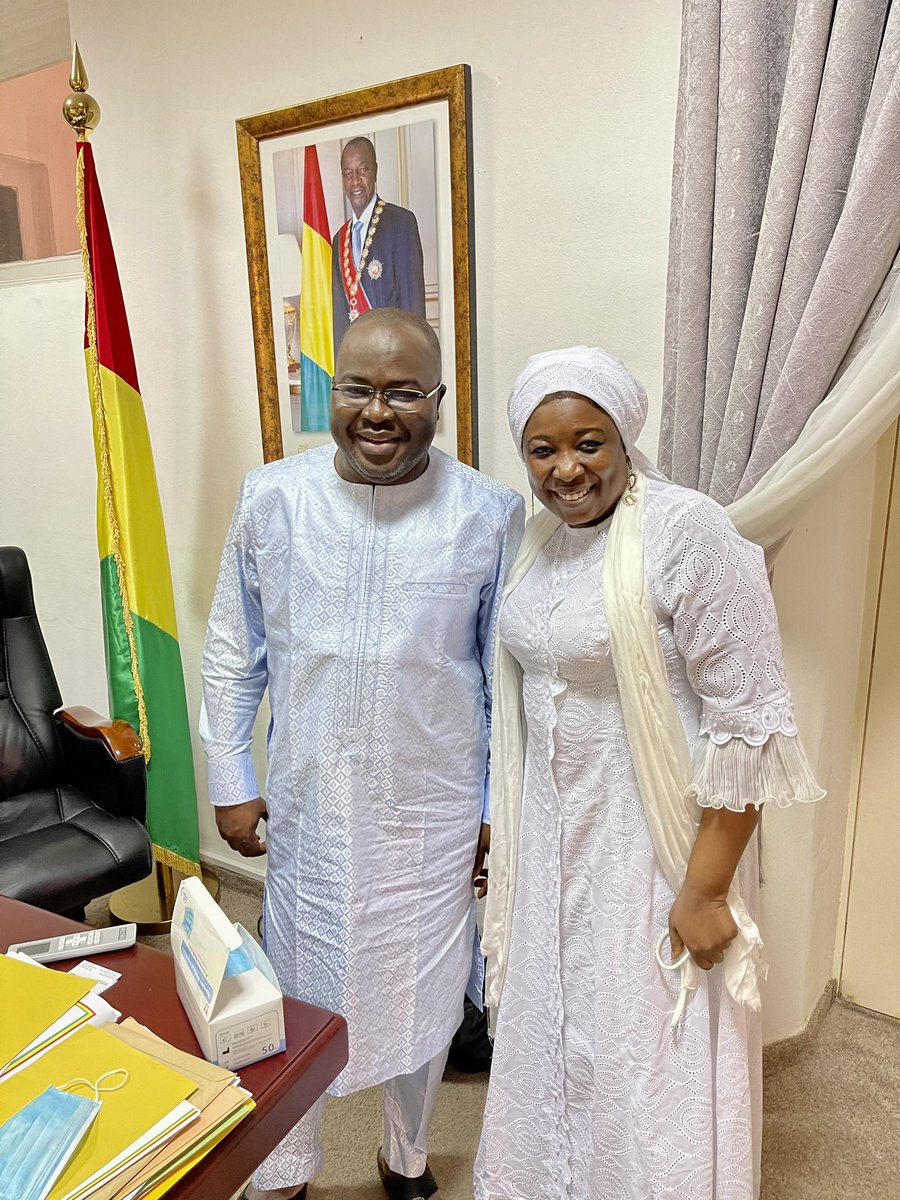 dienekeita's tweet photo. Discussion importante Avec mon cher frère SE @khalilkaba  sur le leadership  de la Guinée au #G77 + La Chine  pour contribuer aux agendas 2030  et 2063 .  Et Ce fut un plaisir de recevoir mon successeur, venu me saluer et discuter Coopération &amp; Intégration Africaine https://t.co/NCBoWrH3xx