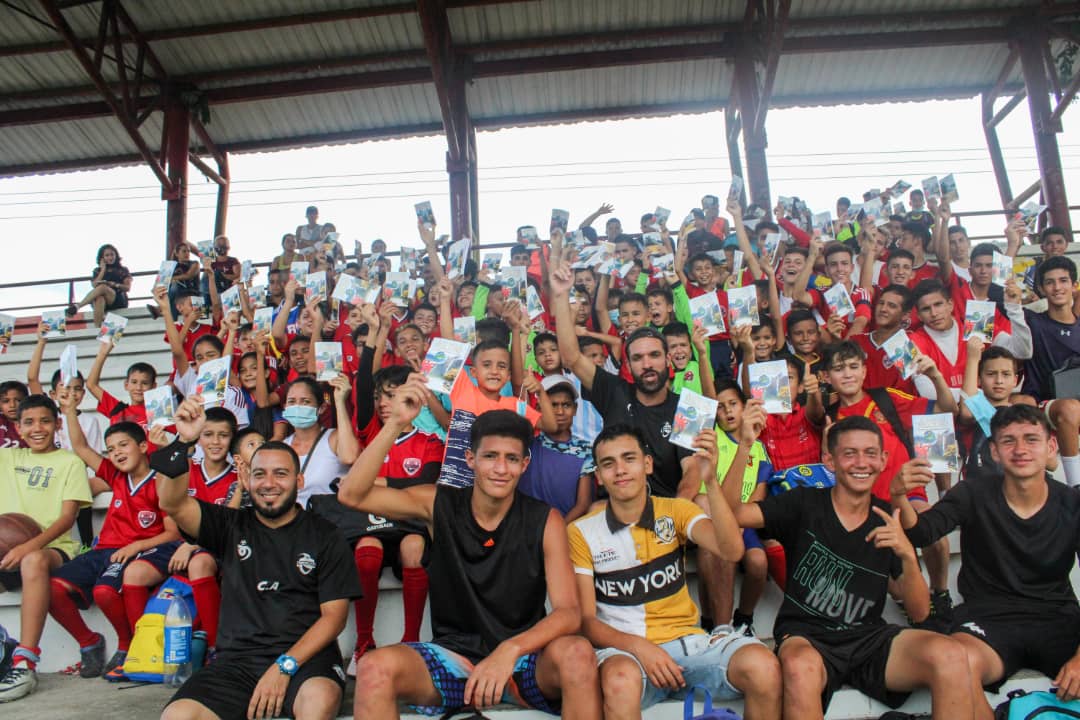 Miguel Cárdenas tweet media