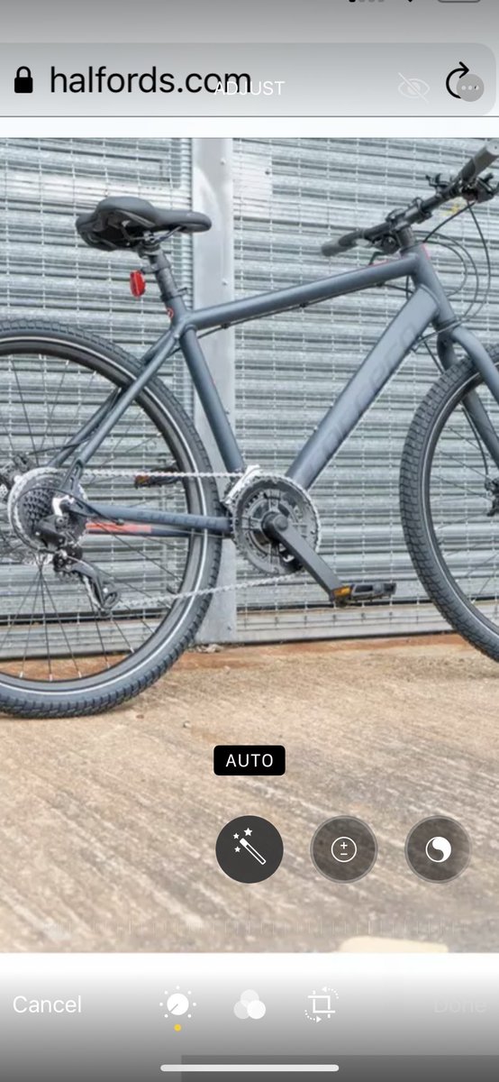 graeme_connolly's tweet photo. Anyone sees this bike can you let me know as was stolen from Jericho lane while I’m reffing kids games. Hopefully can see the footage tomorrow if who ever took it. 🤞 https://t.co/3mG96wDea6
