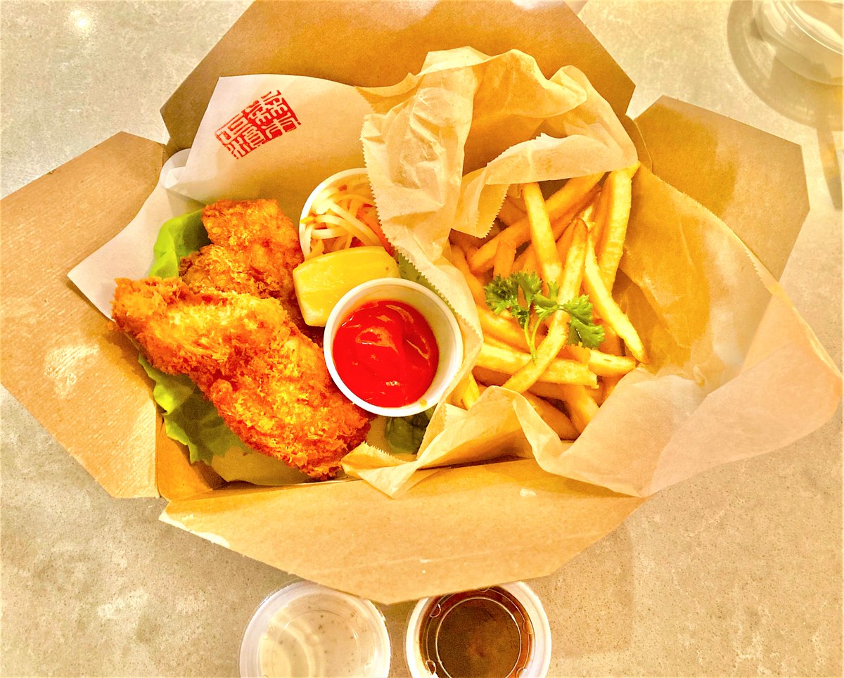 MorimotoNapa's tweet photo. The premiere of @masterchefonfox is almost here &amp; we're celebrating w/ a special legendary dish, "Panko Fish &amp; Chips inspired by MasterChef Legends". Available today 5/31 until the premiere, 6/2 at 8/7c on @FOXTV. Don't miss @chef_morimoto as one of the legends this season! https://t.co/msQe76Y16R