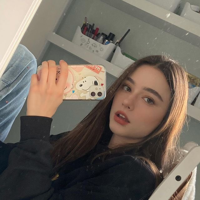 Kaigainobijoworldbeautiful 名前ダーシャ タラン 国 ロシア 利用アプリ Instagram Youtube ロシアの美人youtuberです Name Dasha Taran Country Russia App Instagram Youtube Russian Youtuber Beauty きれい かわいい 美人 美女 綺麗 可愛い