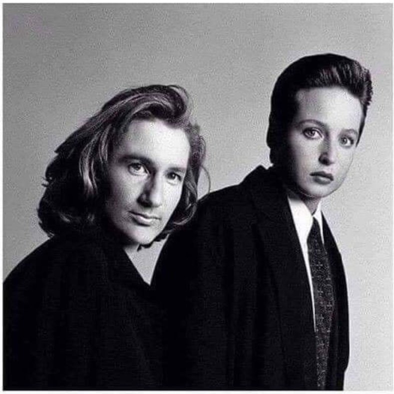If you face swap Mulder and Scully they look like an 80s synth pop band...😀