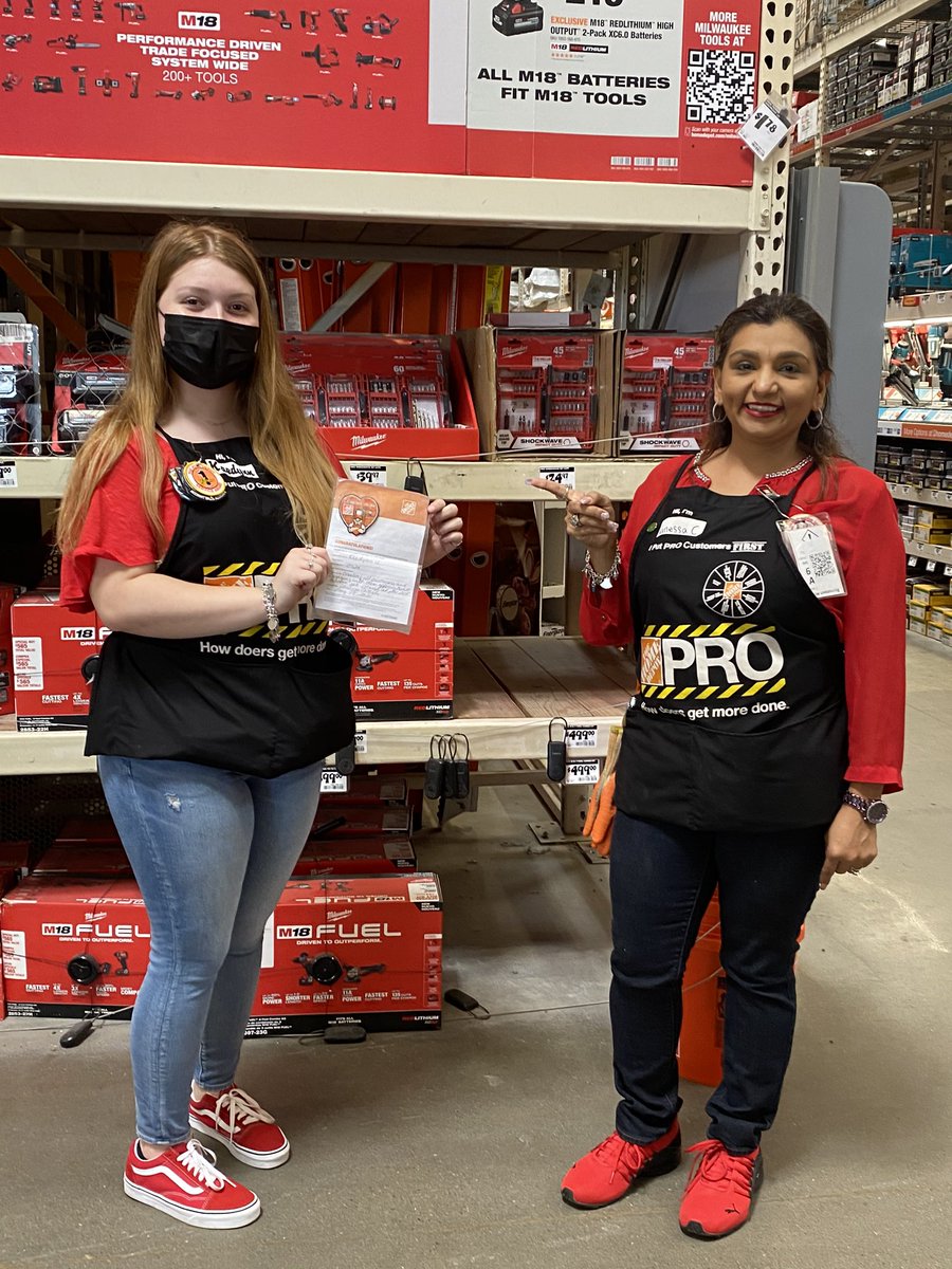 Vanessa51758301's tweet photo. Recognizing 2 great associates at #HD0526 Kaedynn for doing excellent job on her 1st week at Pro desk she got 4 Commercial cards & #proextra. Christian, awesome 👏 job making sure our canopy grand opening ready and building strong relationships with our Pro’s. @AnnMarieR777 https://t.co/b6l3J1JHnE
