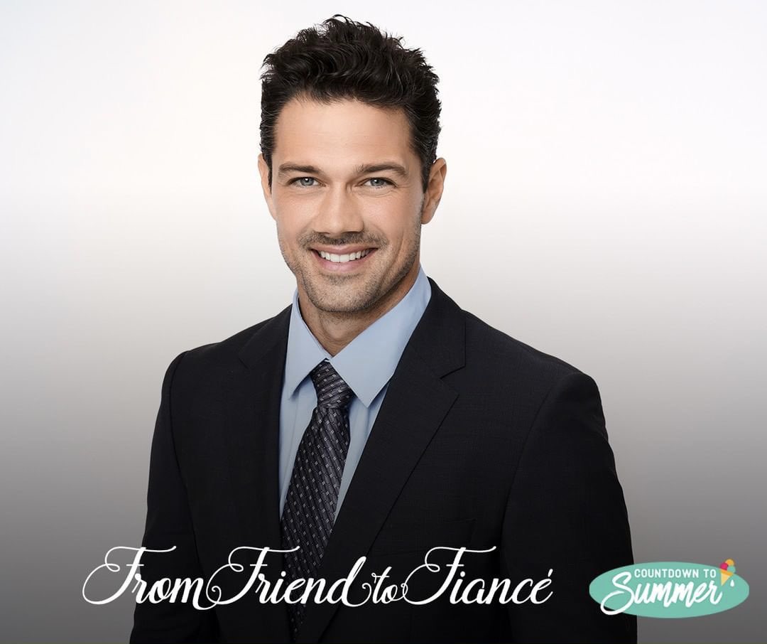 darla_tapp's tweet photo. @tyler_hynes and @RyanPaevey on @hallmarkchannel on the same day?! That’s a pretty epic official start to my Summer Vacation!! 😍😍 #HelloSummerBreak #TeacherLife #WeddingMarch5 #FromFriendToFiance https://t.co/pAtckJWtZz