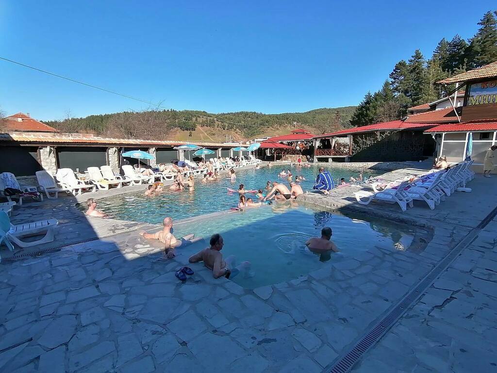 Few too many beers this weekend?! How’s this for a hangover cure? 💦 instagr.am/p/CPjN_yuhOyK/