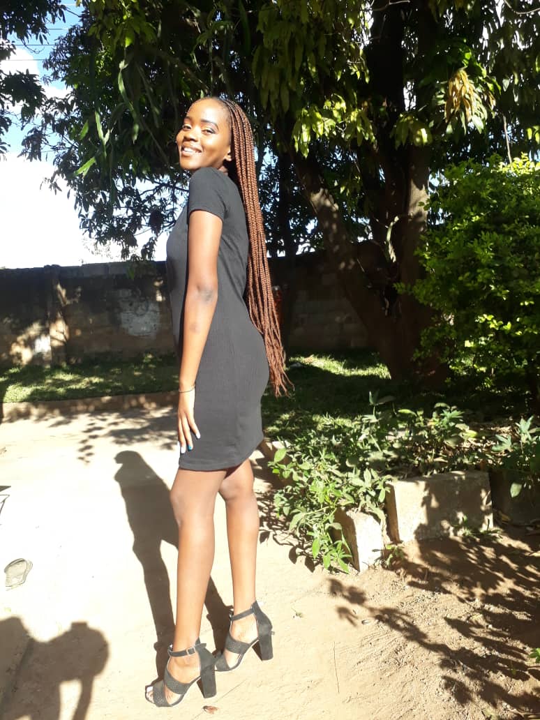 Omi_Phiri's tweet photo. 🥂Cheers to my photographer 🥂 https://t.co/fGZvo0Ydxm