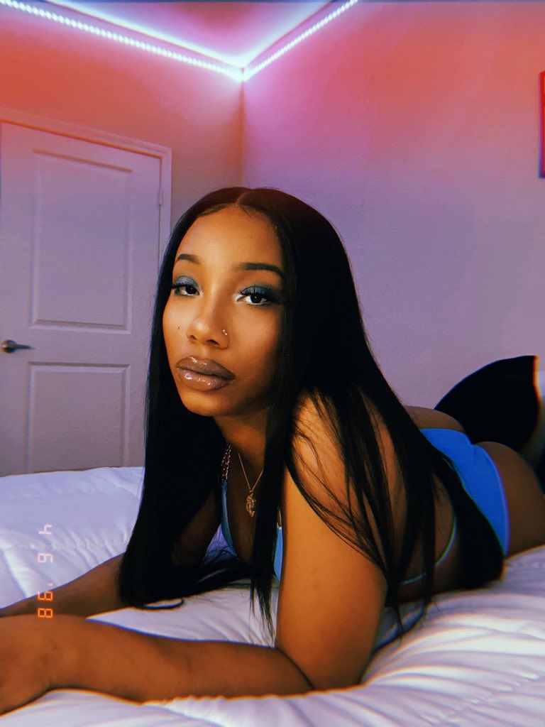 the princess. 🫧🎀 tweet media