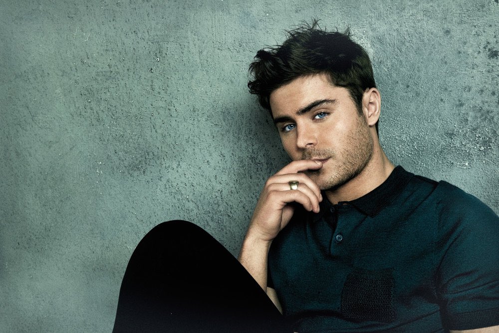 FilmUpdates's tweet photo. Screenwriter Adrian Butchart confirms that Robert Pattinson, Zac Efron and Louis Tomlinson are in consideration to play Jamie Vardy in the upcoming film about the football player and his time at Leicester City. https://t.co/p1zw3wmq1S
