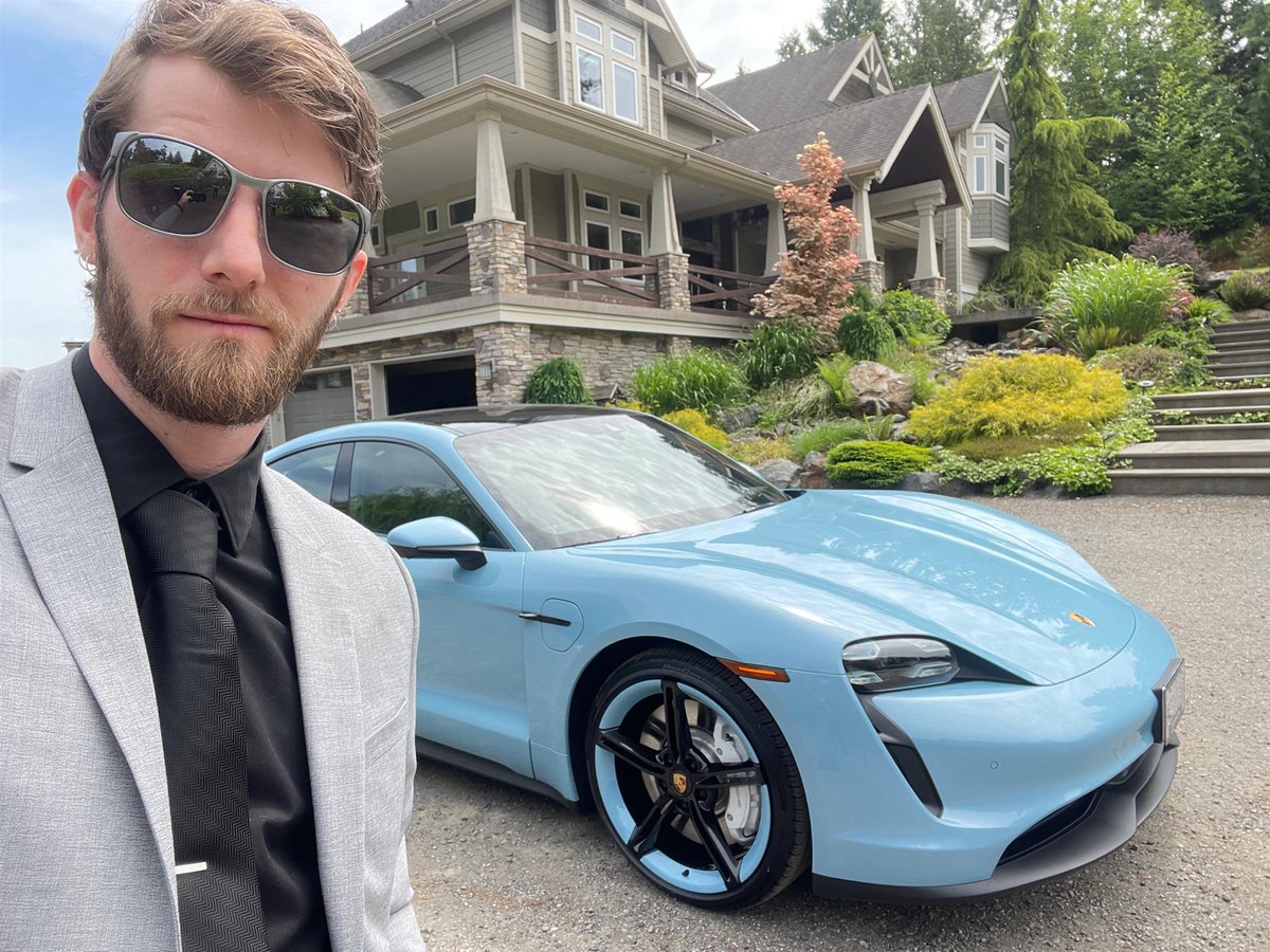 Linus Tech Tips tweet media