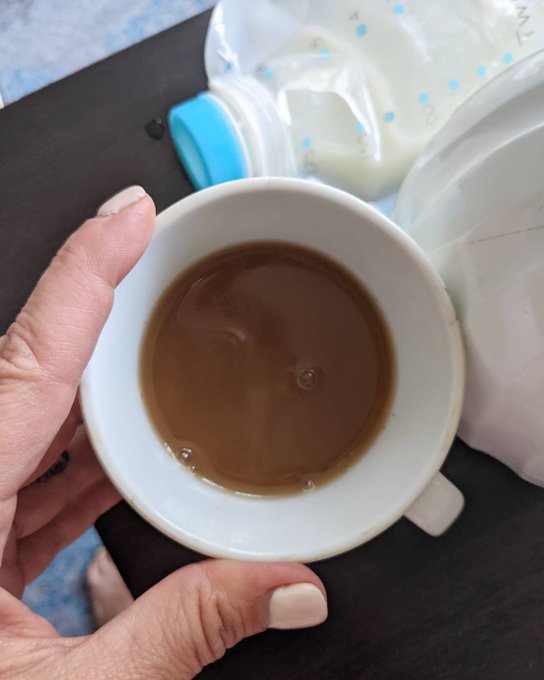 MILF morning special: Earl grey with a generous splash of breast milk. Don't forget to say please. https://t<a href="/tag/iwd"class="tags"><span>#iwd</span></a>