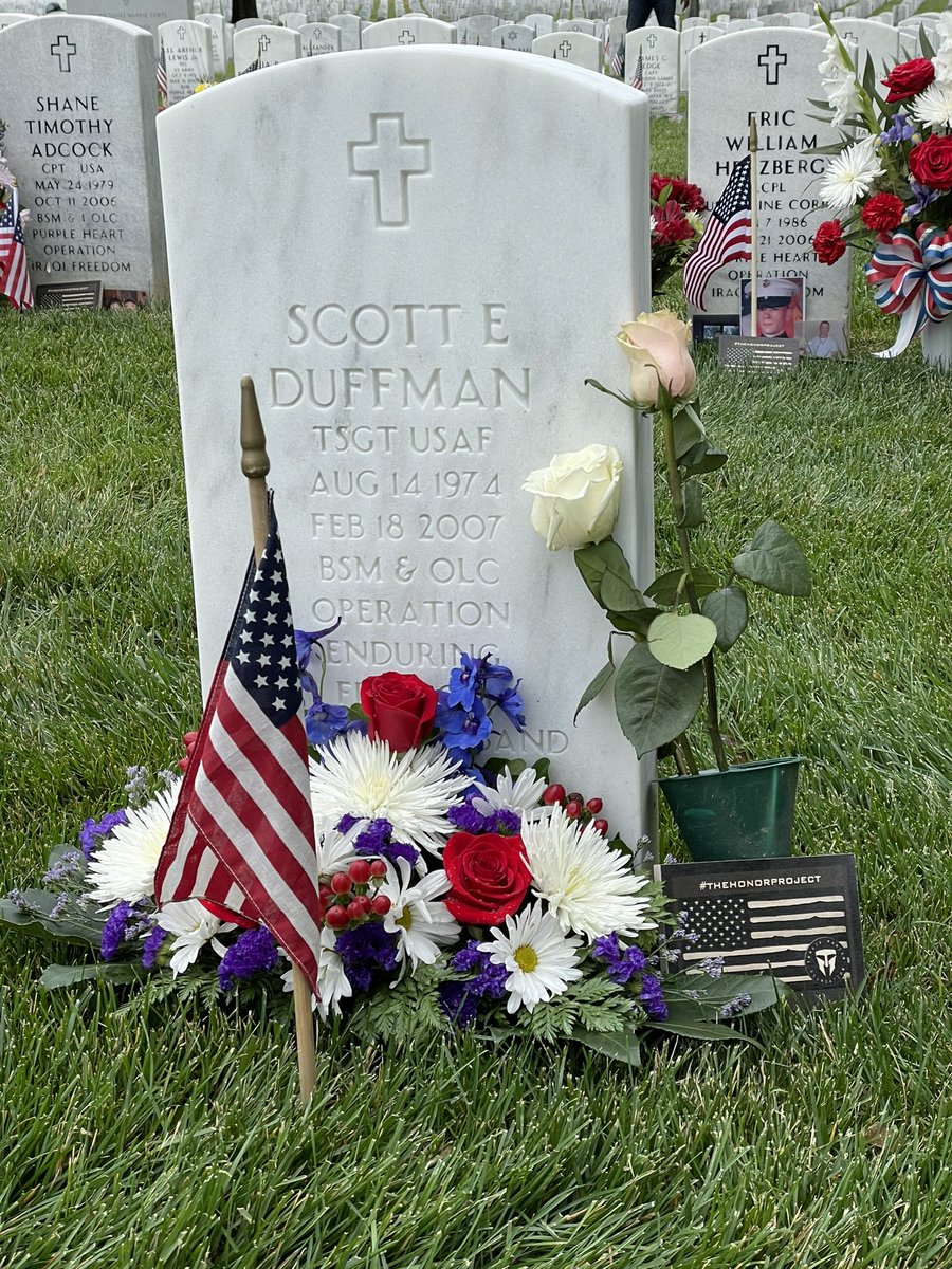 DisaElliott's tweet photo. Honoring TSGT USAF Scott E Duffman #ScottDuffman @TMFoundation #TheHonorProject https://t.co/pKAbx5JUcq
