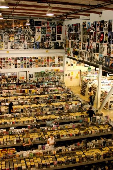 Before there was You tube, you found music through his source. And it was good. No Commercials. https://t<a href="/tag/robotsreplacinghumans"class="tags"><span>#robotsreplacinghumans</span></a>