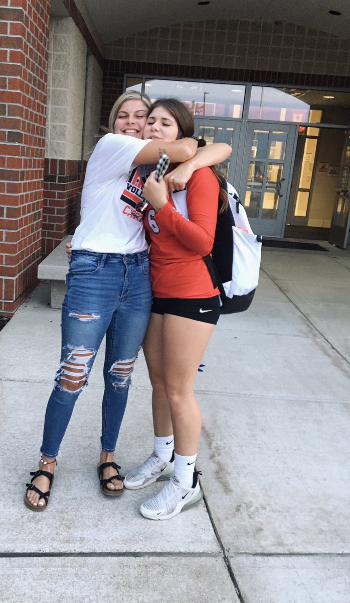 just a little appreciation post to my baby sister cause she doesn’t get the recognition she deserves, but I’m so damn proud of her &amp; beyond thankful to have one another through all the BS life has thrown at us 💛 give her some love y’all.