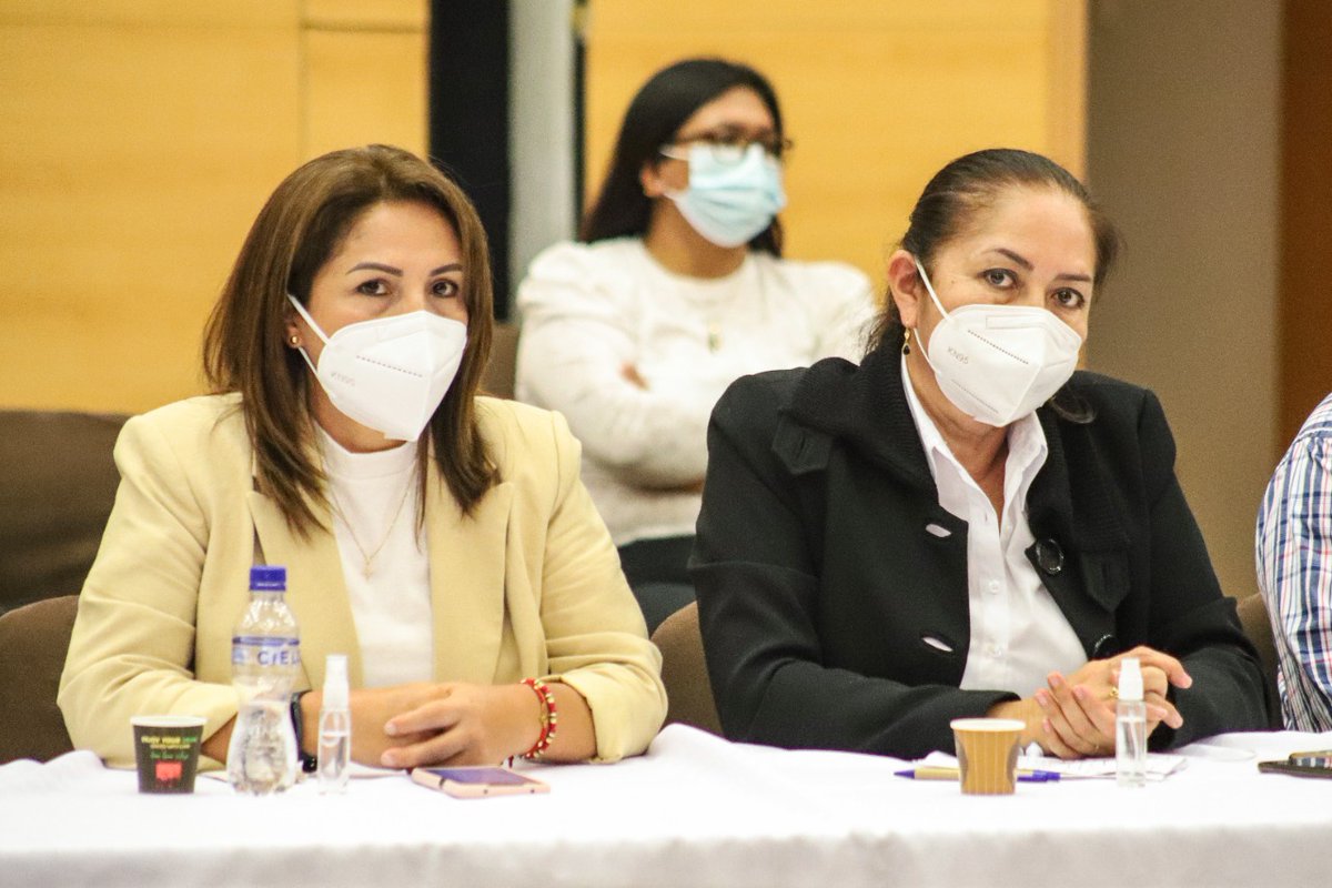 Perafanmaribel1's tweet photo. Conversamos con líderes de paro punto sur, asentados en Timbio, con buenas noticias, tendremos nuevamente transito normal por las vías y se continuará  en asamblea permanente. Seguiremos construyendo diálogo. https://t.co/kUkrhH47UW