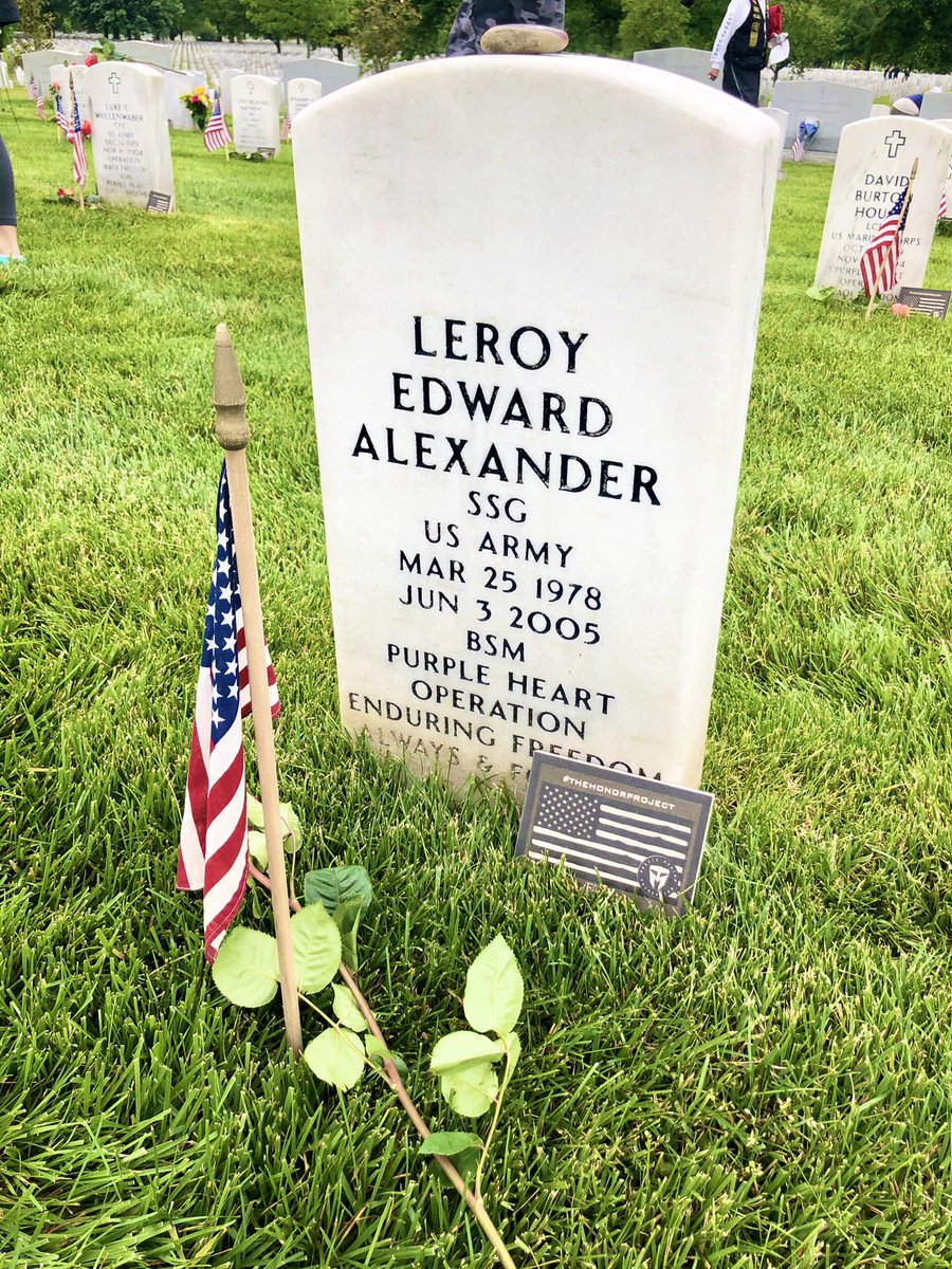 WhoDoUChallenge's tweet photo. Leroy Edward Alexander
SSG   US Army
BSM
Operation Enduring Freedom

@TMFoundation 
#PurpleHeart 💜
 #WeRemember 🙏#MemorialDay    #NeverForget #TheHonorProject 🇺🇸 https://t.co/Ecm3q3FTIN