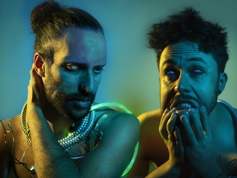 Setlistmx's tweet photo. #Música // @MigrantMotel es parte del cartel de @lollapalooza y para emocionarnos estrenaron el video de #BadMachine este sencillo tiene su esencia de rock alternativo sensual y pegajoso reflejado en una película de Sci-Fi.
https://t.co/pkb9OC9q5r https://t.co/UCmo7PITAJ