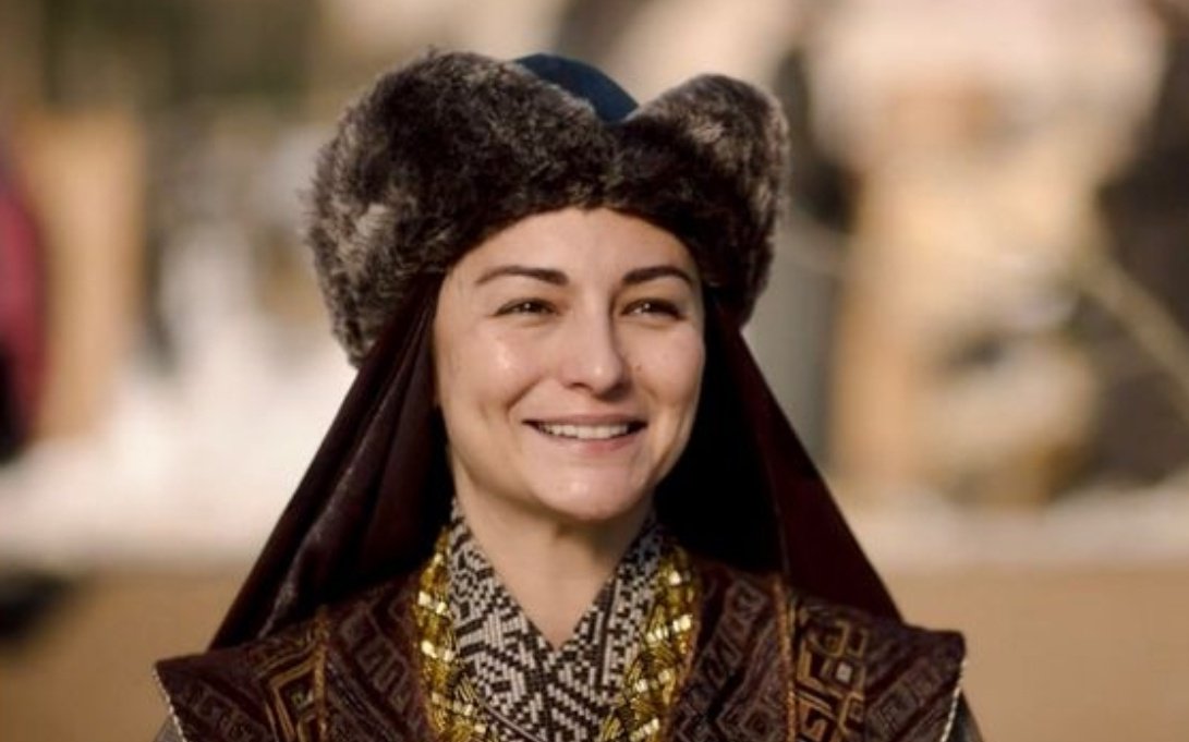 Sen olmaktan gurur duydum #BaşuluHatun.
Devletin, Evlatların ve Melikşah için yaptığın fedâkârlıklar ile, Melikşaha olan sevdan ile hepimizin gönlünü fethettin. İyi ki sen oldum.. Seni tanımak çok güzeldi.. Elveda Melikşahın fedâkâr Başulusu.. 

#ŞahUlu #UyanışBüyükSelçuklu