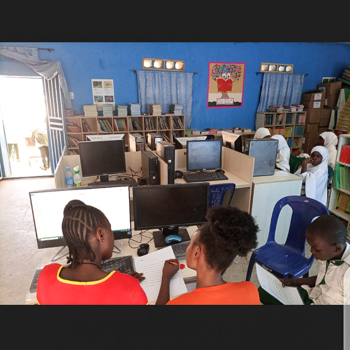 bookaclan's tweet photo. Establishing a baseline is key to measuring the impact of any project. We carried out reading tests to determine the literacy level of the pupils in our beneficiary schools. https://t.co/VpejbMnqG3