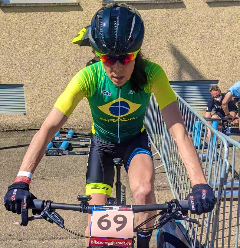 timebrasil's tweet photo. 🇯🇵 CONFIRMADOS EM TÓQUIO 🇯🇵

A @ciclismocbc confirmou a equipe do 🇧🇷 no mountain bike em #Tokyo2020

🔸Henrique Avancini 
🔹Luiz Cocuzzi
🔸Jaqueline Mourão 

Vamoooooos com tudo! 🚵🏻‍♂️ https://t.co/AV1I3gYSZS