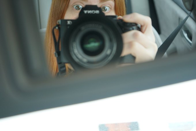 Just a girl and her #SONY https://t.co/3PT3IljQML<a href="/tag/sony"class="tags">#SONY</a>