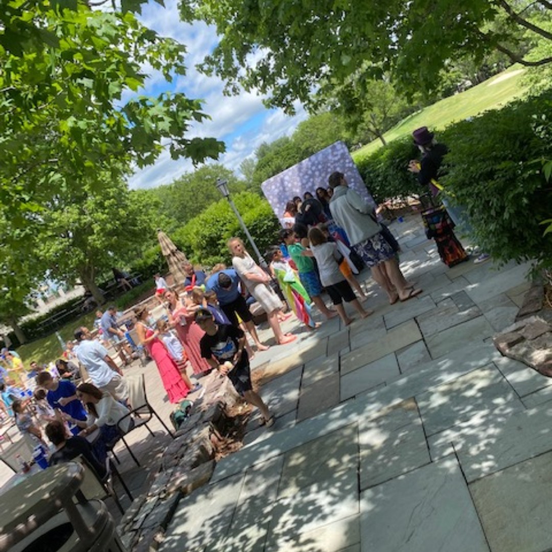 🌭 🍔 🇺🇸 We loved seeing our Members back at the Club today!