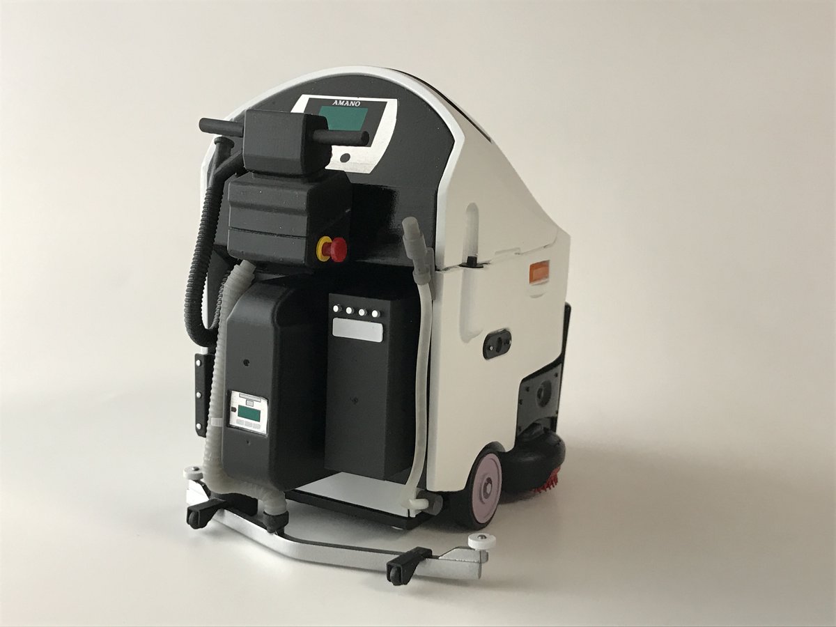 Akibama7B's tweet photo. 1/12スケール アマノ清掃ロボ　EGrobo
組み立ててる最中はてんぱってたので写真はありませんｗ
いきなり完成です！！
こだわりはクリヤパーツでリアル感を演出
チョロＱのゼンマイを仕込んでのこのこ走ります
なんてかわいいんでしょう～♬
#PLUSALFA #FUSION360 #FlashForgeHunter #AMANO #エキマテ https://t.co/i8ivBT2LgP