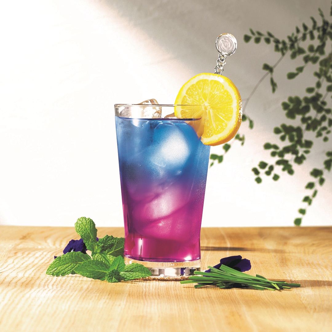 #ブルービューティ については、
ヴェーダヴィのインスタグラムで連載中のコラム
【お役立ちハーブレッスン】でも去年
掲載していますので、ご覧ください🌿
▼ヴェーダヴィ公式instagram
https://t.co/m1uWmchgdK
#ヴェーダヴィ #バタフライピー #ハーブティー