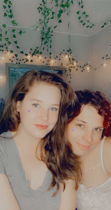 My girlfriend and I 🥰 https://t.co/jGS9ajNEDF<a href="/tag/mvsales"class="tags"><span>#mvsales</span></a>