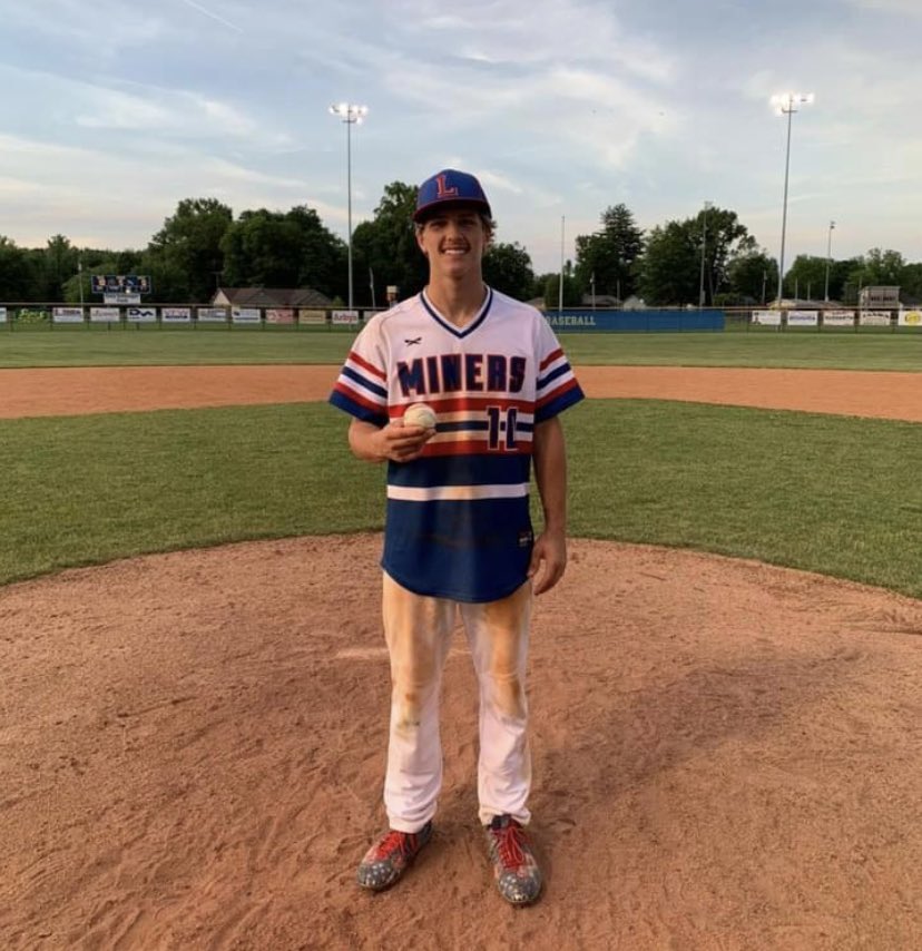 Senior Josh Pyne threw a no hitter in tonight’s sectional championship game 🏆🔥