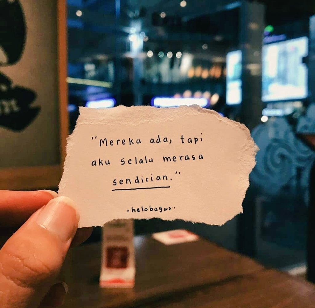NarasiRindu_'s tweet photo. Pernah berada di posisi begini ga. https://t.co/1QcYRDOCGx