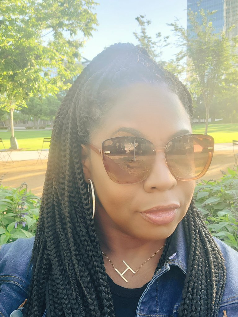 couturechic1's tweet photo. FAB-u-lous holiday weekend back in my home state doing it all. 
#OKC #BotanicalGardens #ColcordHotel #Bricktown #Riversport https://t.co/c6lgyw1687