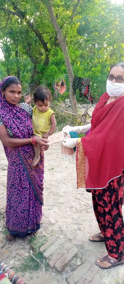 RGMVP's tweet photo. #WomenInAcion #LeadershipAtWork @ourpeoplemovemt ग्राम पंचायत लखना थारुवा में अमरावती बहन ने कोविड से बचाव के लिए बहनों को जागरूक किया
ब्लॉक महराजगंज सादर सीआरडीक गोरखपुर #Organize #Empower #SelfHelp #HealthBehaviourChange @gatesfoundation https://t.co/iP0PN9bUvR