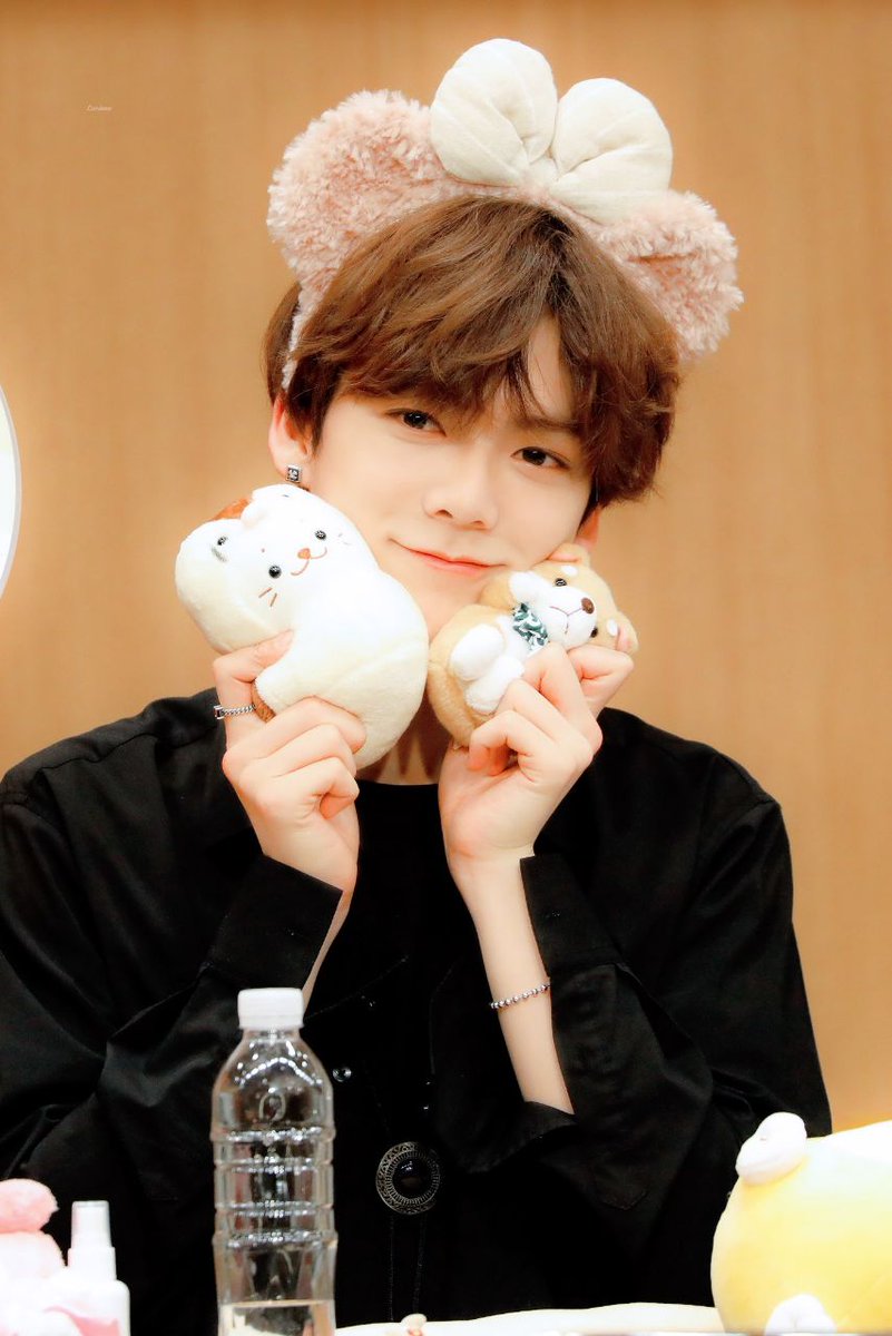 minniera_2513's tweet photo. Finally, welcome back minchan♥.. We really miss you after 7/8 months your hiatus.. Miss you so much Chanie♥
#VERIVERYOT7
#WelcomeBackMINCHAN
#베리베리 #동헌 #호영 #민찬 #계현 #연호 #용승 #강민 #베러 https://t.co/wfIL6XTVYy