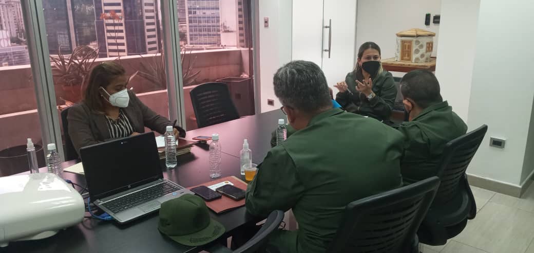 mirelct's tweet photo. 2/2 en la cual se coordinaron las políticas públicas penitenciaria en materia de seguridad externa, a los fines de mantener el orden y la paz en cada uno de los establecimientos penitenciarios.
#SemanaRadicalConsciente https://t.co/va2kR2642N