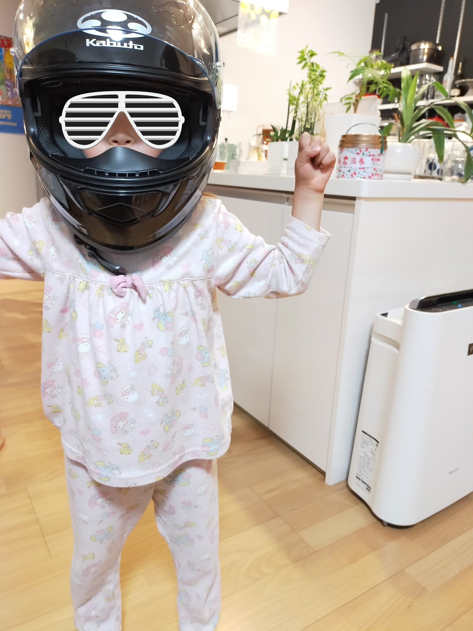マツシタ ヤスナリ على تويتر 4歳の娘 ヘルメットかぶると完全にドラえもん 何故か強そうなポーズします ドラえもん ヘルメット Ogk Kabuto 4歳 バイク 娘 マツシタ ヤスナリ على تويتر 4歳の娘 ヘルメットかぶると完全にドラえもん 何故か強そうなポーズします ドラえもん ヘルメット Ogk Kabuto 4歳 バイク 娘