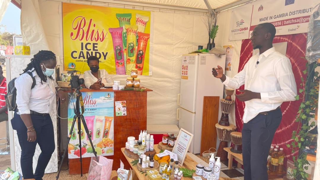 stateofmic's tweet photo. Every year, through the #TekkiFii initiative @yepgambia sponsors many young entrepreneurs’ businesses to participate in the trade fair, showcasing their products and services. This initiative is to show young people the endless opportunities to make it in Gambia.
#fekamatradefair https://t.co/woLVZUNlOk