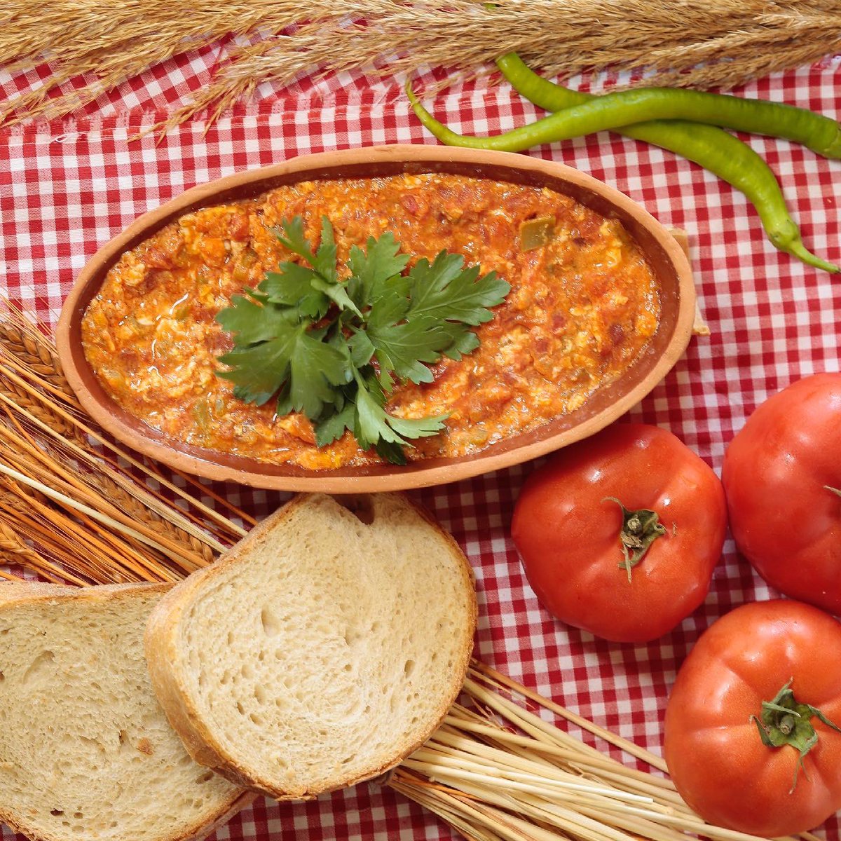 Serpme Kahvaltı 🍳 Semaver Çay ile Birlikte.

🛵 Paket Servis 🛵
⏰ 10:00 - 24:00
☎️ 0533 509 67 30
💳 Sodexo - Multinet - Setcart
🎂 Özel Gün Pasta Siparişi
#serpmekahvaltı #gelal #pendik #patisserie #tatlı #paketservis  #pastane #sütlütatlı #menemen #onxcafe