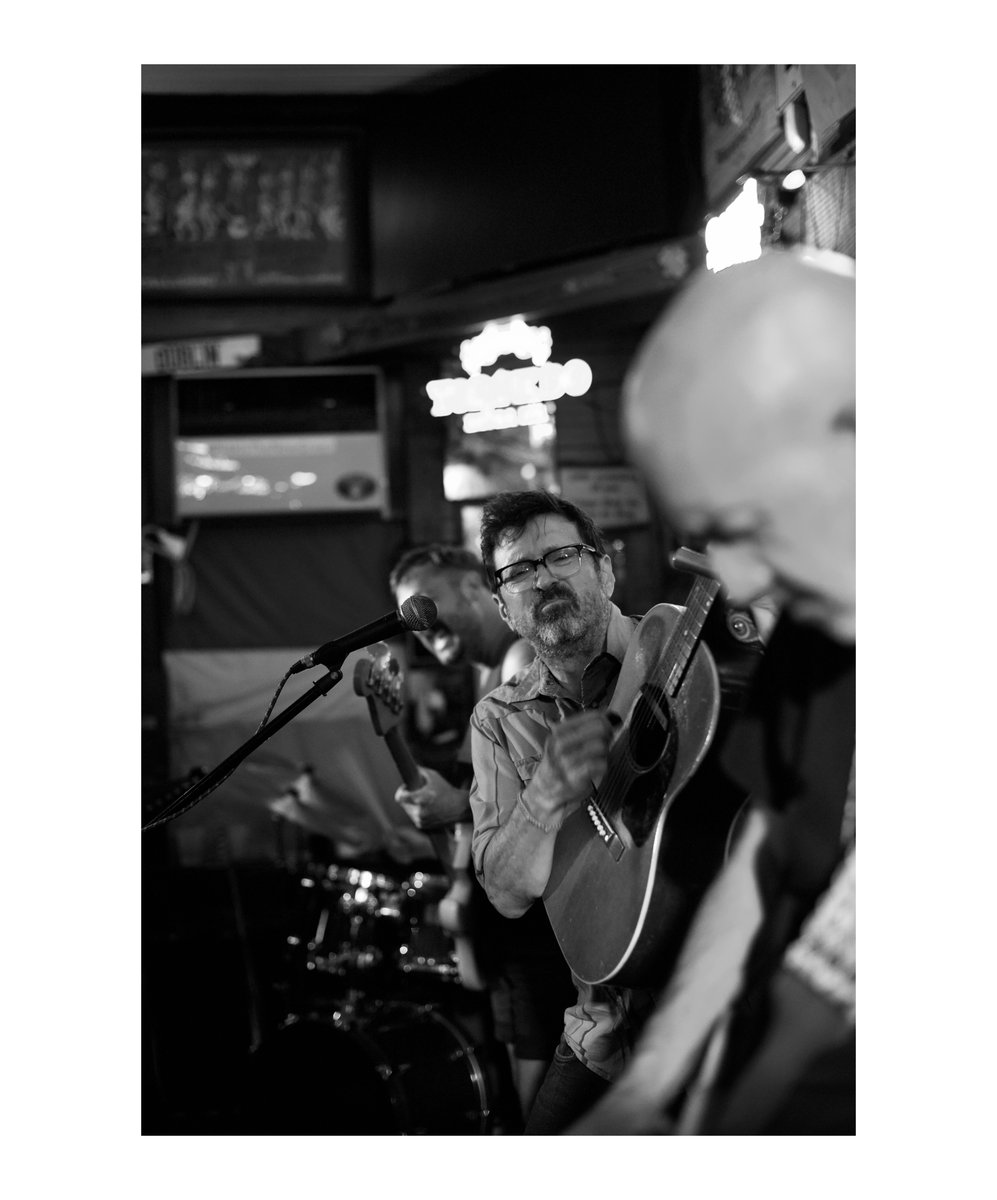 Chad_Edwardz's tweet photo. The alien himself, @WillKimbrough joining the Ray Ard benefit with @graysoncapps band and it was the first "Hangover Sunday" show at @CallaghansISC in 16th+ months. Damn it was a doozy of a show!
5.30.21
Mobile, AL 
.
.
.
#Nikon #willkimbrough #callaghans #livemusic #Mobile #bama https://t.co/SsYq7aOA6B