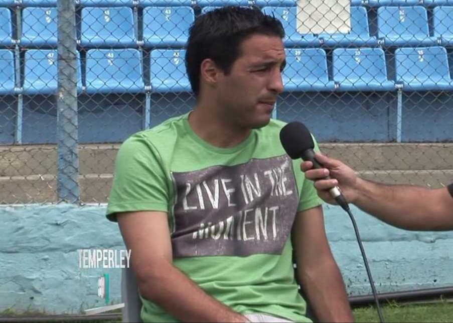 IDGTEMPERLEY's tweet photo. #IdentidadGasoleraRadio 🎙⛽
Cristian Quiñónez: " Creo que que a los jugadores hay que darles confianza y autoestima. Yo trato de hacerlos sentir que no son menos que nadie".
#Programa161 #TenemosIdentidad https://t.co/eJqODXV3hn