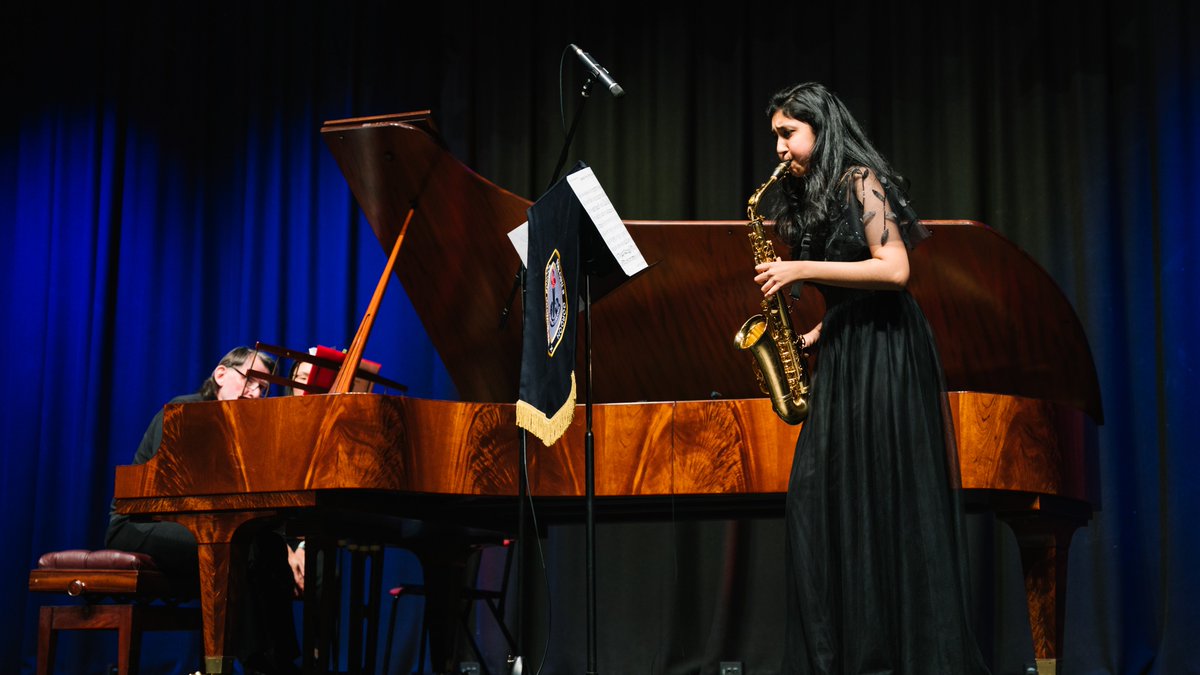 Ravenswood_News's tweet photo. The Years 7-12 Music Scholars' Concert featured exceptional solo performances on piano, violin, flute, clarinet, oboe and French horn #RAVOperformingarts #music #loveRAVO https://t.co/eg2efJ3iZS